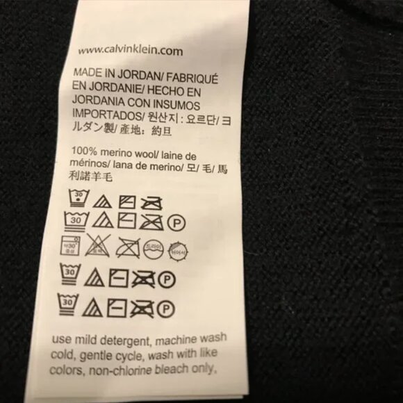 Calvin Klein 100% Merino Wool V-Neck Sweater - Picture 5 of 9